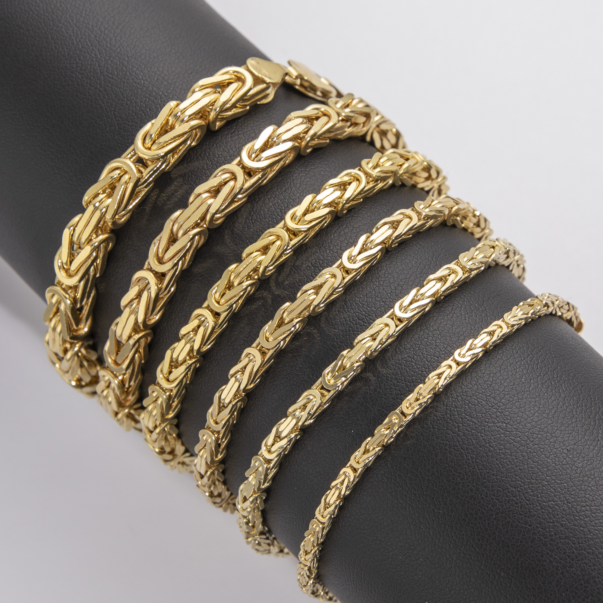 Solid 14K Gold Square Byzantine Link Chain Bracelet Yellow