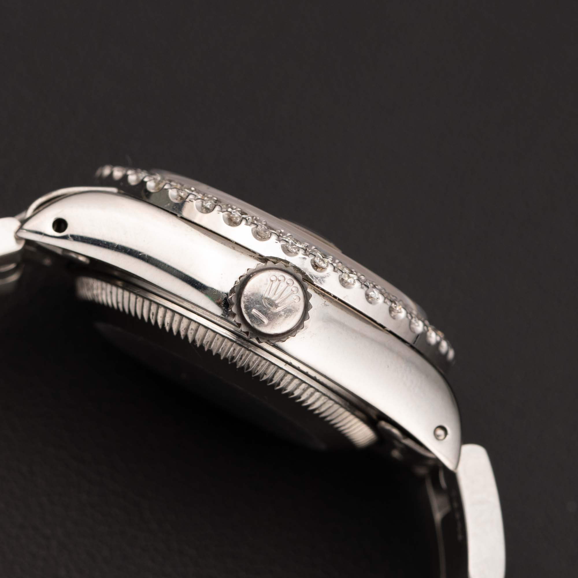 Rolex Datejust 69160 Diamond Bezel Oyster Watch 26mm Midnight Blue